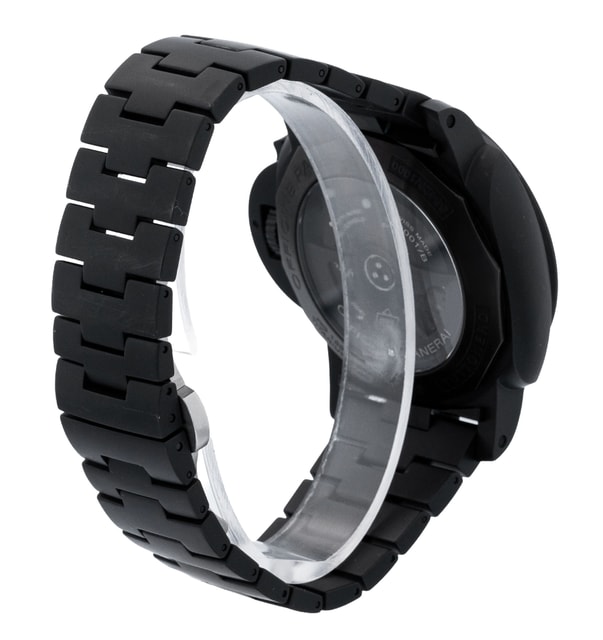 Panerai Luminor Marina PAM00438 Image 3